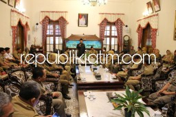 Bupati Sidoarjo Pimpin Rapat Penanganan Teroris, Kepala OPD Dilarang Keluar Kota