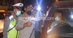 Dirapid Antigen Pemudik Reaktif Covid-19, Polisi Perketat Penyekatan Arus Balik di Perbatasan Sidoarjo
