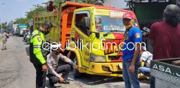 Mendahului Terpeleset, Pengendara Motor Vario Tewas Tertabrak Dump Truk