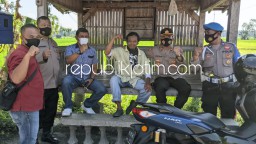 Kapolsek Somoroto Taklukkan Orang Gila di Ponorogo yang Mengamuk Sambil Bawa Sajam