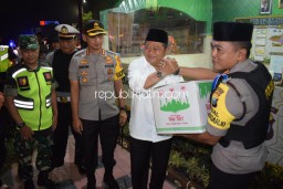 Malam Lebaran, Forkopimda Sidoarjo Keliling Pos Operasi Ketupat Semeru 2019