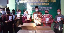 Lepas Ekspor Perdana Keripik Bolu Ketan Ke Turki, Gus Muhdlor Ajak UMKM Lain Contoh CV Bolu Ketan Mendut