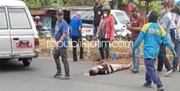 Tabrak Motor Dari Belakang, Pemuda Keboguyang Jabon Tergeletak di Exit Jabon