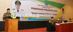 Pedagang Pasar Tradisional Diajak Turut Merawat dan Menjaga Kebersihan Lapak Usahanya
