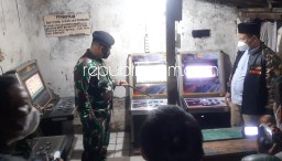 PPKM Darurat di Stasiun Krian, Forkopimda Temukan Pengunjung Main Judi Dadu dan Dindong