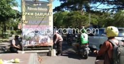 Polresta Sidoarjo Gencar Sebarkan Poin Peraturan PPKM Darurat di Tempat Umum