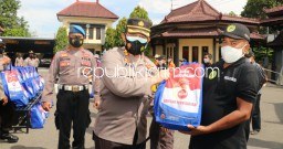 Jukir Dan PKL di Ponorogo Mulai Terima Bantuan Sembako PPKM Darurat