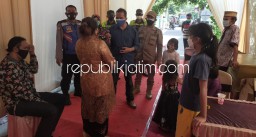Satgas Covid-19 Taman Bubarkan Acara Hajatan Warga Bebekan di Sidoarjo