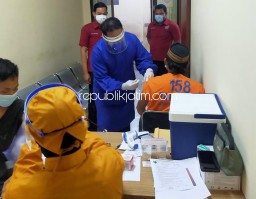 Puluhan Tahanan Polresta Sidoarjo Disuntik Vaksin Covid-19
