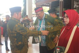 Berangkatkan Rombongan Haji, Bupati Titip Doa Akhir Jabatannya Husnul Khotimah