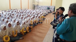 Guru Asal Negeri Sakura Ngajar di Smamita 2 Semester Penuh