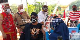 Meriahkan HUT Kemerdekaan RI ke 76, MPC Pemuda Pancasila Sidoarjo Gelar Vaksinasi Dosis Kedua Berpakaian Adat