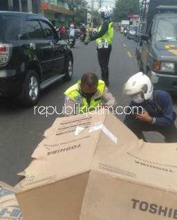 Pemuda Bungurasih Pengendara Motor Ninja Tewas Ditabrak Minibus Putih Kabur di Depan Bapas Medaeng