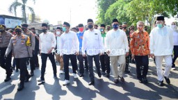 Tiga Paslon Kontestan Pilkada Sidoarjo Deklarasi Damai Sambil Bagikan 42.000 Masker