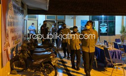 Kapolresta Sidoarjo Patroli Kamtibmas Malam Minggu, Cek Pelayanan Polsek Krian dan Balongbendo
