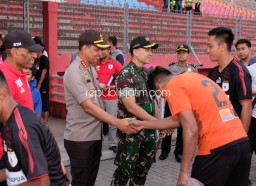 Kapolresta Menggaransi Keamanan Laga Persipura Lawan Persela di GOR Sidoarjo