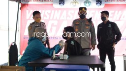 Polresta Sidoarjo Suntik Vaksin Covid-19 Ratusan Pendekar Pagar Nusa