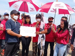 Bupati Ponorogo Serahkan Bantuan Semen Pembangunan Musala Dusun Terpencil di Munggu