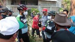 Atasi Masalah Sampah Sumbat Sungai, Gus Muhdlor Minta Para Camat Berkolaborasi dengan Desa