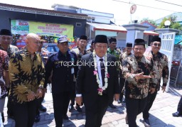 Bupati Sidoarjo Resmikan Gedung SMP Al Falah Darussalam Waru 3 Lantai