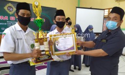 Siswa SMK YPM 8 Sidoarjo Juara II Desain Poster Infografis Nasional di UGM