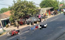 Motor Sambar Penyeberang, Pasutri Tewas Tabrak Bodi Belakang Truk