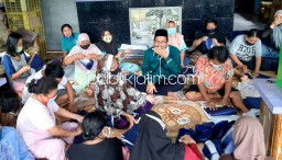 Tarik Wisatawan, Gus Muhdlor-Subandi Siap Kembangkan Desa Kemuning Jadi Kampung Tas Berkualitas Ekspor