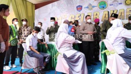 Vaksinasi Pelajar dan Lansia di Umaha Taman Ditinjau Ketua KPK, Berharap Kekebalan Terbentuk Perekonomian Bangkit