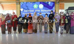 Utamakan Tampil Modis Tetap Sopan, PKK Sidoarjo Sosialisasi Soal Etika Berbusana