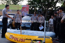 Hadapi Hujan, Kapolresta Sidoarjo Cek Kesiapan Peralatan Penanggulangan Bencana