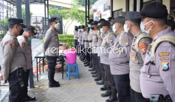 Kapolresta Sidoarjo Berangkatkan 46 Personel Amankan Pilkades Serentak di Sumenep