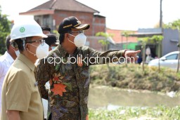 Curah Hujan Tinggi, Bupati Instruksikan Normalisasi Sungai di Sidoarjo Dikebut