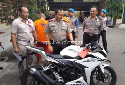 Nyamar Jadi Gadis Cantik di FB, Arek Ponorogo Bawa Kabur Motor CBR Kenalan