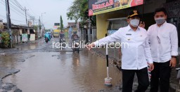 Jalan Raya Sedati - Buduran Dipenuhi Kubangan, Pj Bupati Sidoarjo Minta Dinas PUBM Segera Diperbaiki
