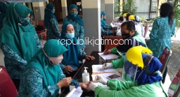 Ibu-Ibu PKK Sidoarjo Dirapid Test Gratis, Enam Diantaranya Reaktif