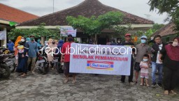 Kades Janji Tak Beri Izin, Emak-Emak Warga Tambakrejo Krembung Tolak Pendirian Minimarket di Kampungnya