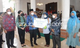 Kunker Komisi IX DPR RI, Guru Honorer Sidoarjo Terlindungi BPJS 100 Persen