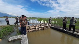 Wabup Sidoarjo Urai Polemik Saluran Irigasi Antar Desa di Porong Pemicu Lahan Pertanian Terendam Banjir