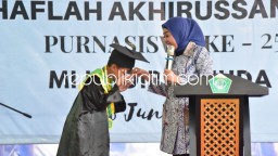 Dianggap Sukses Mendidik, Istri Wabup Sidoarjo Puji Guru dan Siswa MI Khoirul Huda Pabean