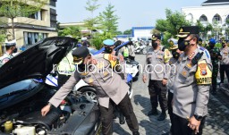 Terapkan Tilang, Kapolresta Sidoarjo Pimpin Apel Gelar Pasukan Operasi Zebra Semeru 2022