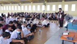 Kuatkan Aqidah Generasi Hebat, SMA Al Muslim Gelar Pengajian Saat Peringatan Maulid Nabi Muhammad SAW