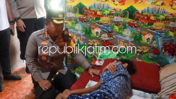 Kapolresta Sidoarjo Kunjungi dan Beri Bantuan Pemuda Korban Tragedi Stadion Kanjuruhan Malang Asal Porong