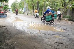 Jalan Suko - Masanganwetan Sukodono Segera Dibeton, Warga Ngaku Senang Keluhannya Direspon Bupati Sidoarjo