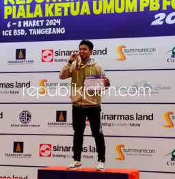 Raih Medali Emas di Kejurnas Karate, Alexandro Siswa SMAN 4 Sidoarjo Dedikasikan untuk Pelatih Lukman Arif