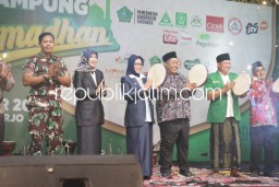 Sekda Baru Dr Fenny Buka Acara Kampung Ramadhan 2024 di Alun-Alun Sidoarjo
