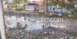 Soal Air Keruh, Dirut Perumda Delta Dirta Sidoarjo Beri Solusi Evaluasi SOP Pintu Air dan Pembersihan Sampah Berkala