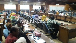 Walimurid Keluhkan Pungli, Dewan Rekomendasikan 3 Pungli Biaya Pendidikan Dihapus