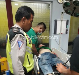 Ban Motor Tergelincir, Warga Tropodo Tewas Disambar Trealer