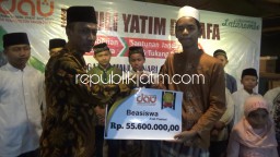 LAZDAU Sidoarjo Salurkan Bantuan untuk Ratusan Siswa dan Dhuafa