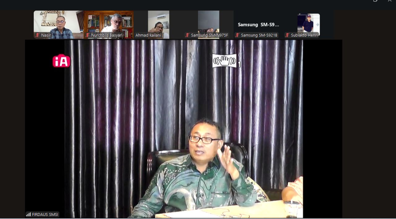 DARING - Sebagai salah satu pilar demokrasi, media memiliki tanggung jawab menjaga ruang publik sehat dan kondusif mendorong Serikat Media Siber Indonesia (SMSI) menggelar rapat pengurus harian secara daring melalui aplikasi Zoom, Selasa (02/09/2025).